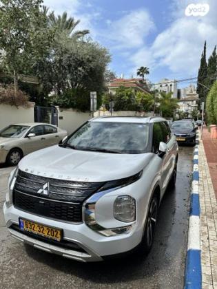 מיצובישי אאוטלנדר Instyle אוט' 7 מק' 2.5 (181 כ"ס) בנזין 2022 למכירה ברמת גן