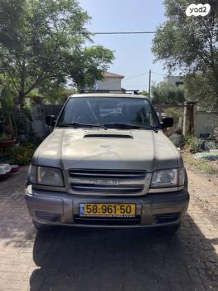 איסוזו טרופר ארוך 4X4 S אוט' דיזל 3.0 (159 כ''ס) דיזל 2003 למכירה בבארותיים