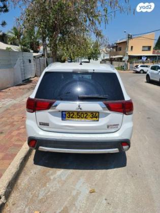 מיצובישי אאוטלנדר Instyle אוט' 7 מק' 2.0 (150 כ"ס) בנזין 2015 למכירה בהוד השרון