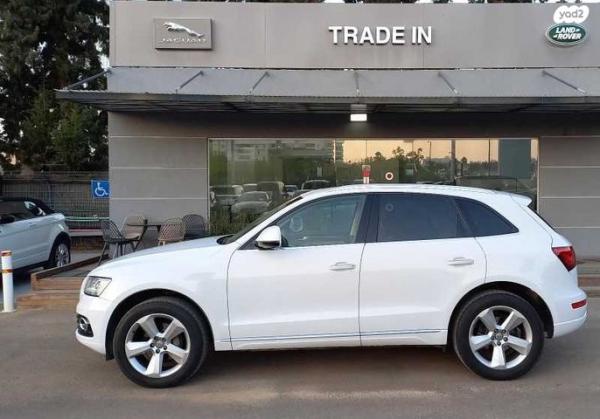 אאודי Q5 4X4 Luxury אוט' 2.0 (230 כ"ס) בנזין 2016 למכירה בפתח תקווה