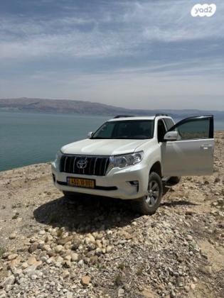 טויוטה לנד קרוזר קצר 4X4 Luxury אוט' דיזל 2.8 (177 כ"ס) דיזל 2019 למכירה בנתניה