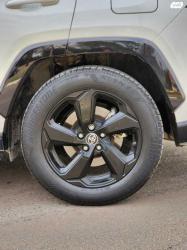 טויוטה RAV4 הייבריד E-motion Sky הייבריד אוט' 2.5 (178 כ''ס) בנזין 202