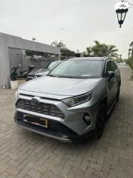 טויוטה RAV4 הייבריד E-motion Sky הייבריד אוט' 2.5 (178 כ''ס) בנזין 202