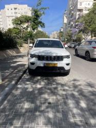 ג'יפ / Jeep גרנד צ'ירוקי 4X4 Laredo אוט' 5 מק' 3.6 (286 כ''ס) בנזין 2020 ל