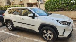 טויוטה RAV4 ארוך 4X4 Explore אוט' 2.0 (175 כ''ס) בנזין 2019 למכירה בתל 