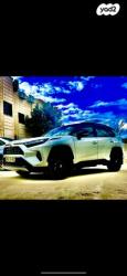 טויוטה RAV4 הייבריד E-motion Sky הייבריד אוט' 2.5 (178 כ''ס) בנזין 202