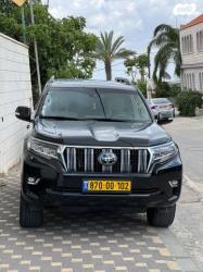 טויוטה לנד קרוזר קצר 4X4 Luxury SWB אוט' 3 דלתות דיזל 2.8 (204 כ''ס) 