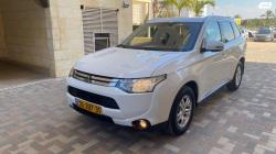 מיצובישי אאוטלנדר Instyle אוט' 7 מק' 2.0 (150 כ"ס) בנזין 2014 למכיר