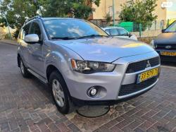 מיצובישי אאוטלנדר 4X4 Comfort אוט' 7 מק' 2.4 (170 כ"ס) [2010-2012] בנזין