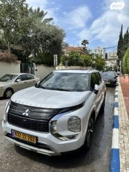 מיצובישי אאוטלנדר Instyle אוט' 7 מק' 2.5 (181 כ"ס) בנזין 2022 למכיר