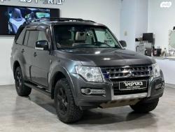 מיצובישי פג'רו ארוך 4X4 Dakar אוט' דיזל 7 מק' 3.2 (190 כ''ס)(*) דיזל 