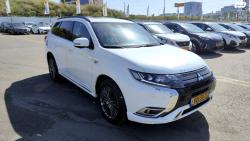 מיצובישי אאוטלנדר PHEV 4X4 S. Edition הייבריד אוט' 5 מק' 2.4 (135 כ''ס