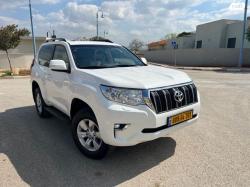 טויוטה לנד קרוזר קצר 4X4 Luxury אוט' דיזל 2.8 (177 כ"ס) דיזל 2019 למ