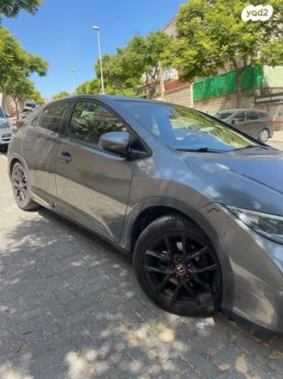 הונדה סיוויק האצ'בק החדשה Sport Design אוט' 1.8 (142 כ''ס) בנזין 2015 למכירה בתל אביב יפו