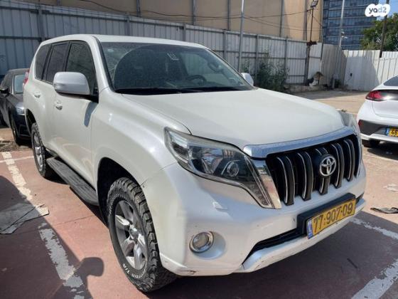 טויוטה לנד קרוזר ארוך 4X4 Luxury אוט' דיזל 7 מק' 2.8 (177 כ"ס) דיזל 2017 למכירה ברחובות