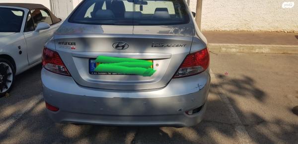 יונדאי i25 Inspire אוט' 1.6 (124 כ"ס) בנזין 2012 למכירה בקרית אונו