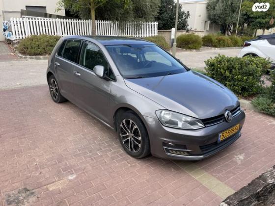 פולקסווגן גולף Trendline אוט' 5 דל' 1.4 (125 כ''ס) בנזין 2015 למכירה במחניים