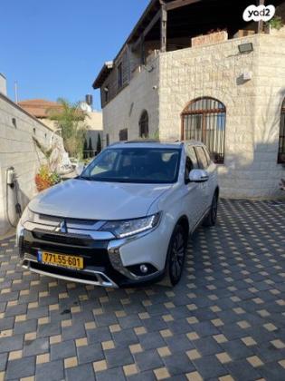 מיצובישי אאוטלנדר Instyle אוט' 7 מק' 2.0 (150 כ"ס) בנזין 2019 למכירה בחדרה