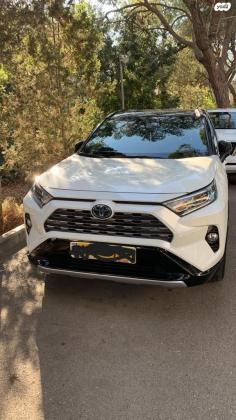 טויוטה RAV4 הייבריד E-motion Sky הייבריד אוט' 2.5 (178 כ''ס) בנזין 2020 למכירה בחיפה