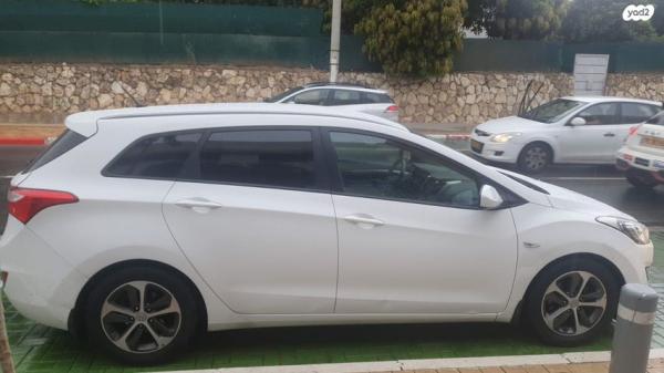 יונדאי i30 Inspire סטיישן אוט' 1.6 (135 כ"ס) בנזין 2016 למכירה בירושלים