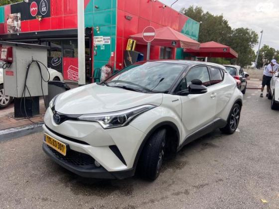 טויוטה C-HR Chic הייבריד אוט' 1.8 (98 כ"ס) בנזין 2017 למכירה בנתניה