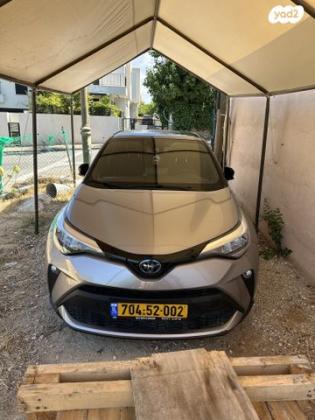 טויוטה C-HR Chic הייבריד אוט' 1.8 (98 כ"ס) בנזין 2021 למכירה בגדרה