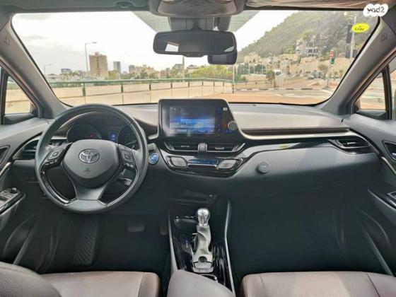 טויוטה C-HR Executive הייבריד אוט' 1.8 (122 כ"ס) בנזין 2019 למכירה בחיפה
