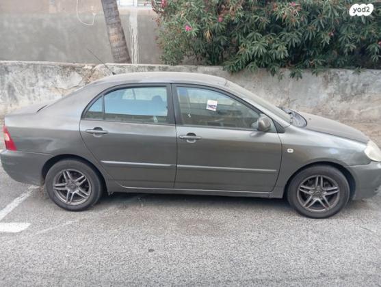 טויוטה קורולה GLI אוט' 1.6 (110 כ''ס) בנזין 2003 למכירה בחיפה