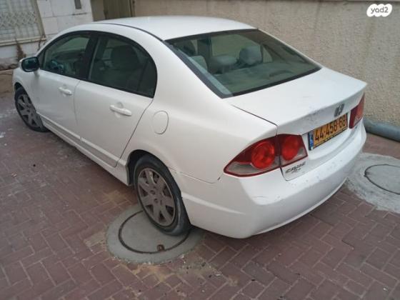 הונדה סיוויק סדאן החדשה LS אוט' 1.8 (140 כ''ס) בנזין 2008 למכירה בבני ברק