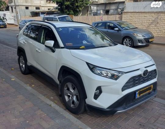 טויוטה RAV4 ארוך 4X2 Experience אוט' 2.0 (175 כ''ס) בנזין 2019 למכירה בתל מונד