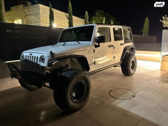 ג'יפ / Jeep רנגלר ארוך 4X4 Unlimited Sport אוט' 3.6 (280 כ''ס) ק'-2 בנזין 2016 למכירה בנצרת עילית u002F נוף הגליל