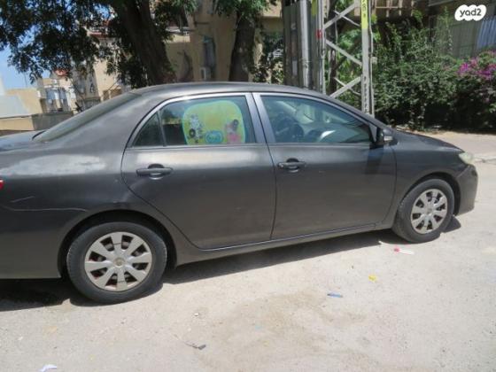 טויוטה קורולה Sun Plus 4 אוט' 1.6 (124 כ''ס) בנזין 2012 למכירה בבני ברק