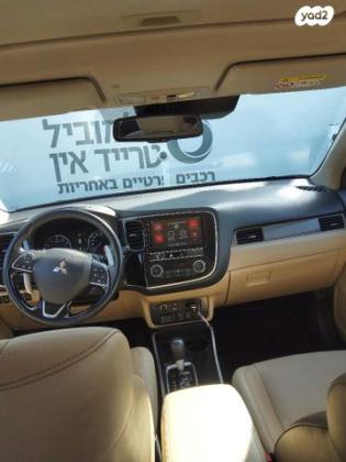 מיצובישי אאוטלנדר Premium אוט' 7 מק' 2.0 (150 כ''ס) בנזין 2019 למכירה ב