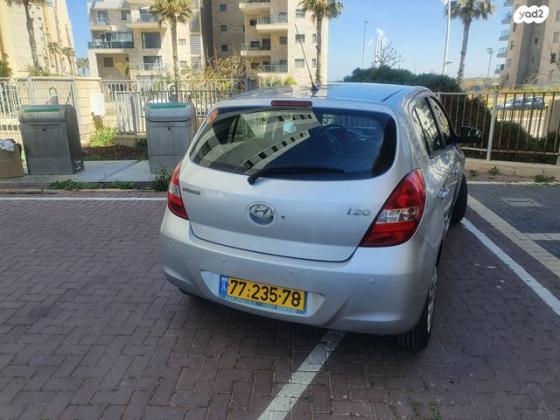 יונדאי i20 Instyle אוט' 1.4 (100 כ''ס) בנזין 2012 למכירה בחדרה