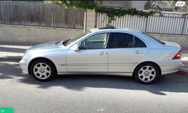 מרצדס C-Class C230 Luxury אוט' 2.5 (204 כ''ס) בנזין 2006 למכירה באדם - גבע בנימין