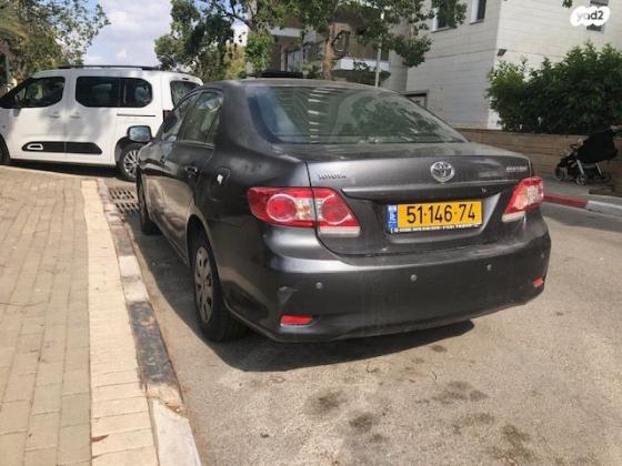 טויוטה קורולה Sun Plus 4 אוט' 1.6 (124 כ''ס) בנזין 2012 למכירה בבני ברק