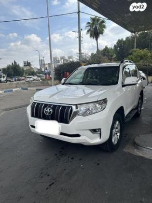 טויוטה לנד קרוזר קצר 4X4 Luxury אוט' דיזל 2.8 (177 כ"ס) דיזל 2019 למכירה בראש העין