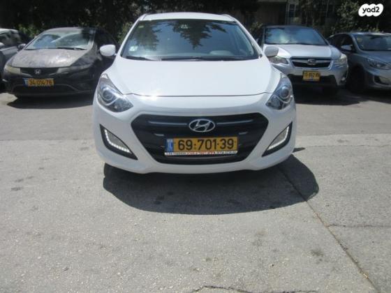 יונדאי i30 Inspire סטיישן אוט' 1.6 (135 כ"ס) בנזין 2016 למכירה בירושלים