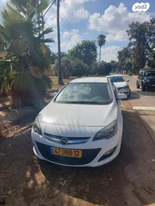 אופל אסטרה Berlina Enjoy סדאן אוט' 1.4 (140 כ"ס) בנזין 2013 למכירה בחדרה