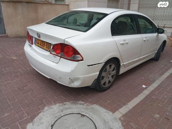 הונדה סיוויק סדאן החדשה LS אוט' 1.8 (140 כ''ס) בנזין 2008 למכירה בבני ברק