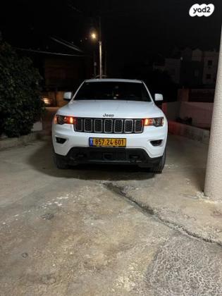 ג'יפ / Jeep גרנד צ'ירוקי 4X4 Laredo Plus אוט' 3.6 (286 כ''ס) בנזין 2020 למכירה בכפר מנדא