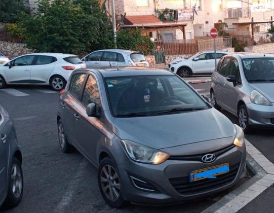 יונדאי i20 Inspire אוט' 1.4 (100 כ"ס) [2009-2015] בנזין 2012 למכירה בחיפה