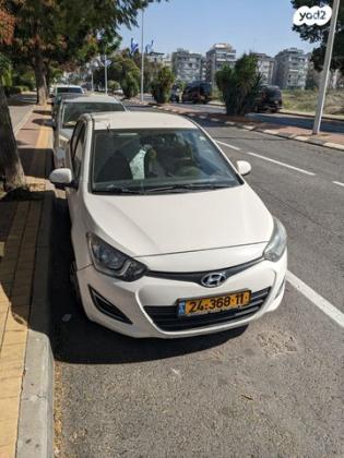 יונדאי i20 Insight אוט' 1.4 (100 כ"ס) בנזין 2013 למכירה בחולון