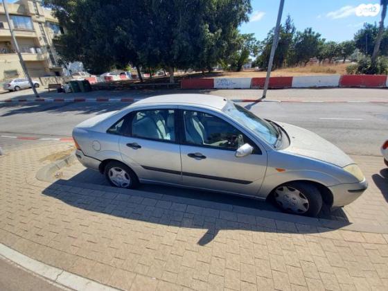 פורד פוקוס LX סדאן אוט' 1.6 (102 כ''ס) בנזין 2003 למכירה בתל אביב יפו