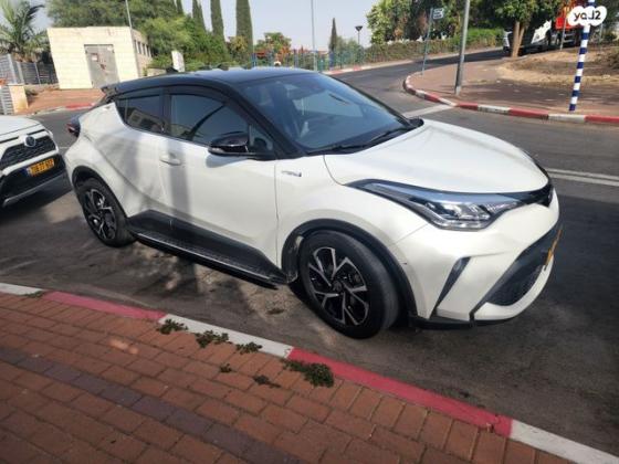 טויוטה C-HR Chic הייבריד אוט' 1.8 (98 כ"ס) בנזין 2021 למכירה בקרית אתא