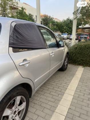 סוזוקי SX4 GLX-HB הצ'בק אוט' 1.6 (119 כ''ס) בנזין 2009 למכירה בנס ציונה