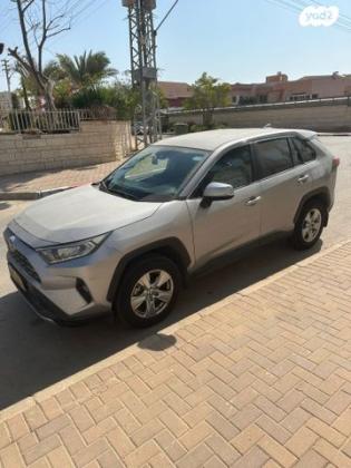 טויוטה RAV4 הייבריד E-xperience הייבריד 5 דל' אוט' 2.5 (178 כ''ס) בנזין 2021 למכירה בבאר שבע