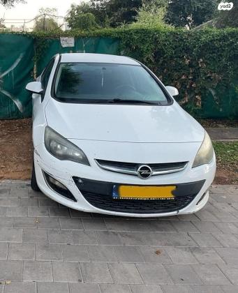 אופל אסטרה Berlina Enjoy סדאן אוט' 1.4 (140 כ"ס) בנזין 2013 למכירה בכפר סבא