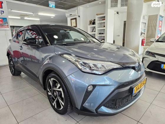 טויוטה C-HR Chic הייבריד אוט' 1.8 (98 כ"ס) בנזין 2022 למכירה ברמלה