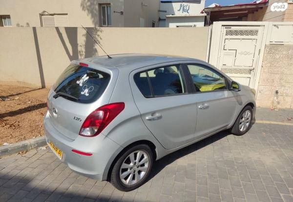 יונדאי i20 Inspire אוט' 1.4 (100 כ"ס) [2009-2015] בנזין 2014 למכירה באשקלון